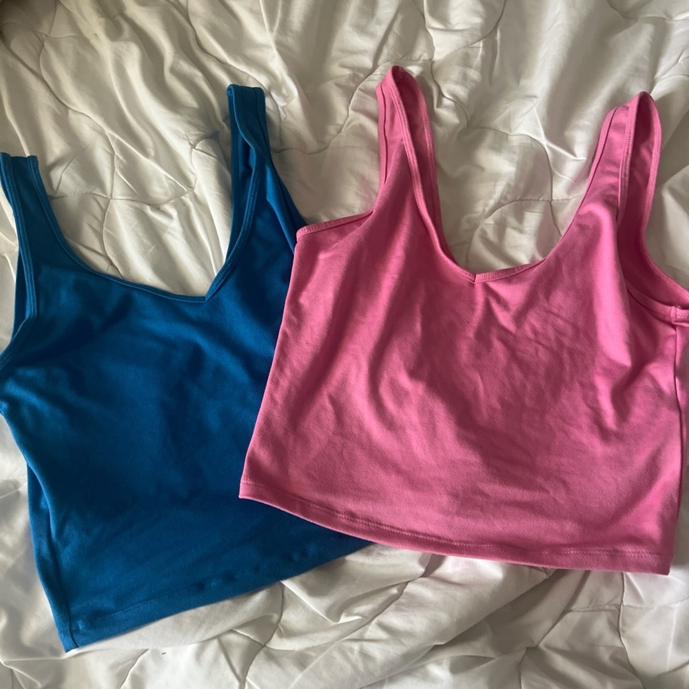 Hollister tank top bundle